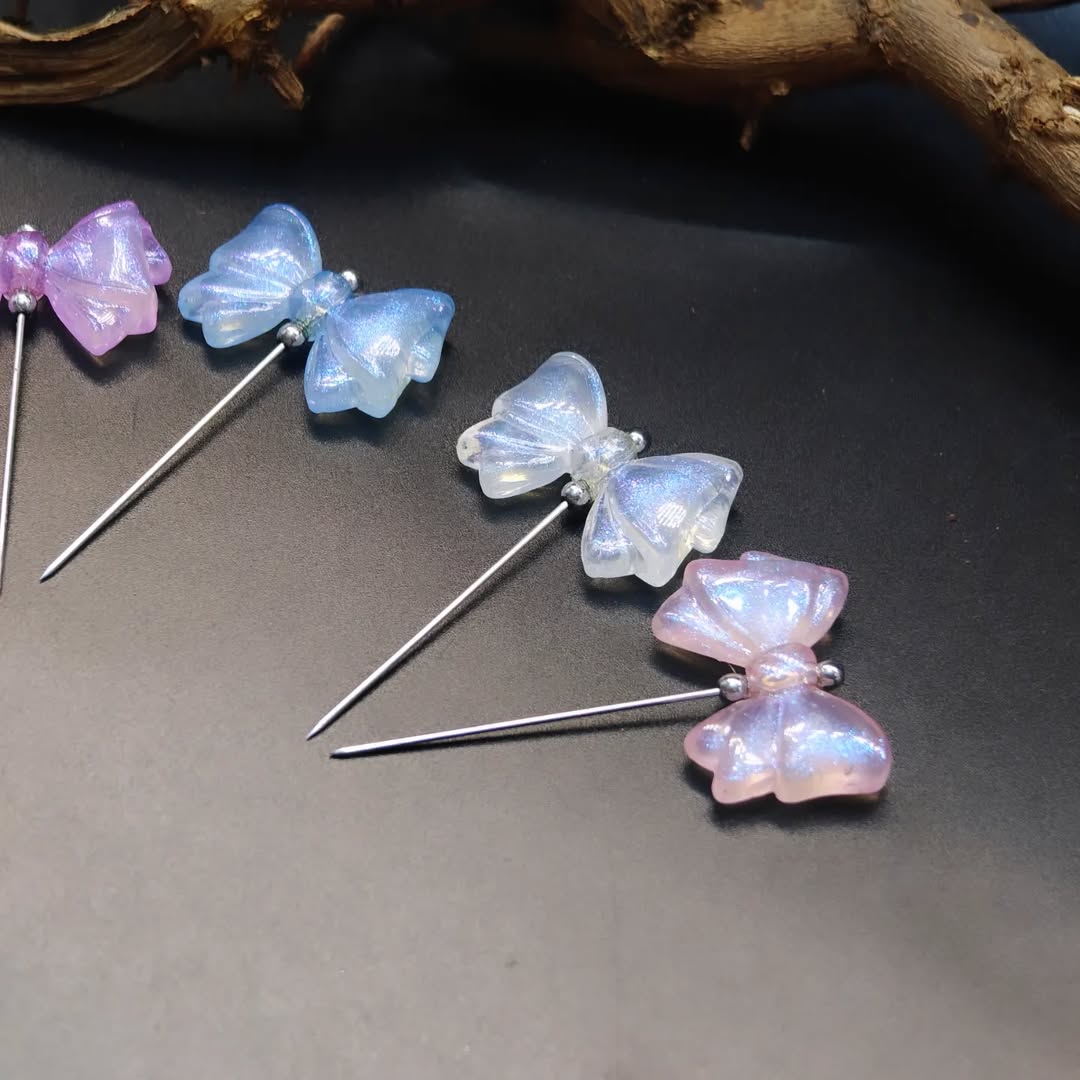 Luminous Bow Pin Set